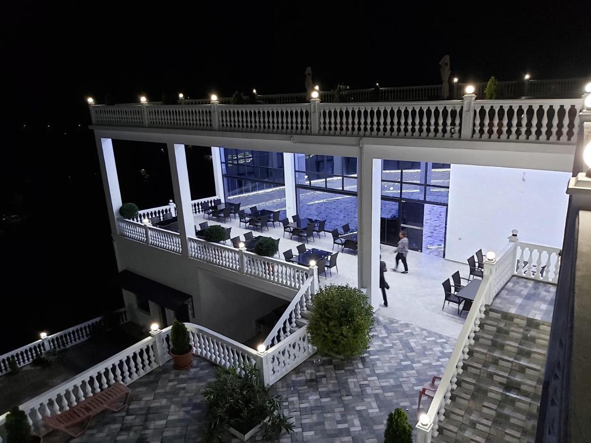 Hotel Zura Palace Kvariati Eksteriør bilde