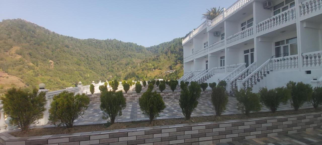 Hotel Zura Palace Kvariati Eksteriør bilde