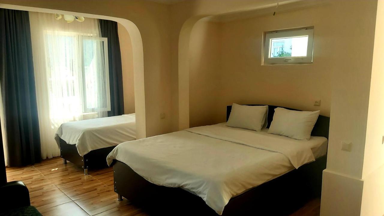 Hotel Zura Palace Kvariati Eksteriør bilde